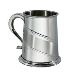 Diagonal Stripe Tankard