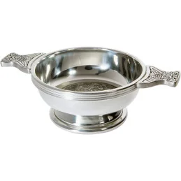 Celtic Circle Pewter Quaich - Standard