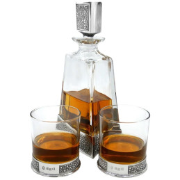 Manhattan Pewter Decanter, Medium