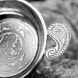  Paisley pewter Quiach - Large Paisley pewter Quiach - Large Paisley pewter Quiach - Large